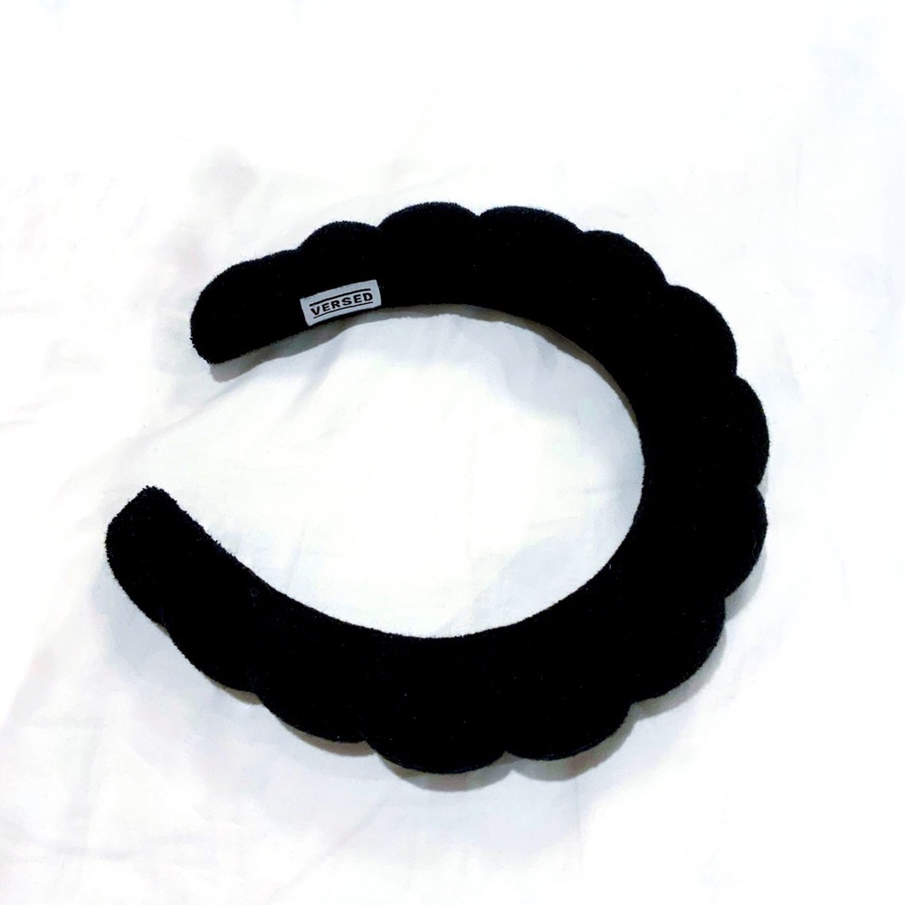 Versed Headband sold out online!